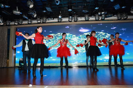 舞 蹈《拜新年》表演單位 物業(yè)公司