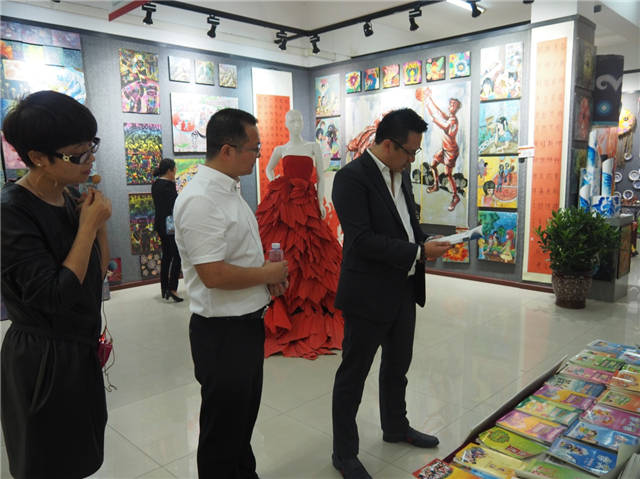 熱烈歡迎香港西貢區(qū)工商聯(lián)魏志偉會(huì)長(zhǎng)一行到東辰集團(tuán)參觀(guān)訪(fǎng)問(wèn)