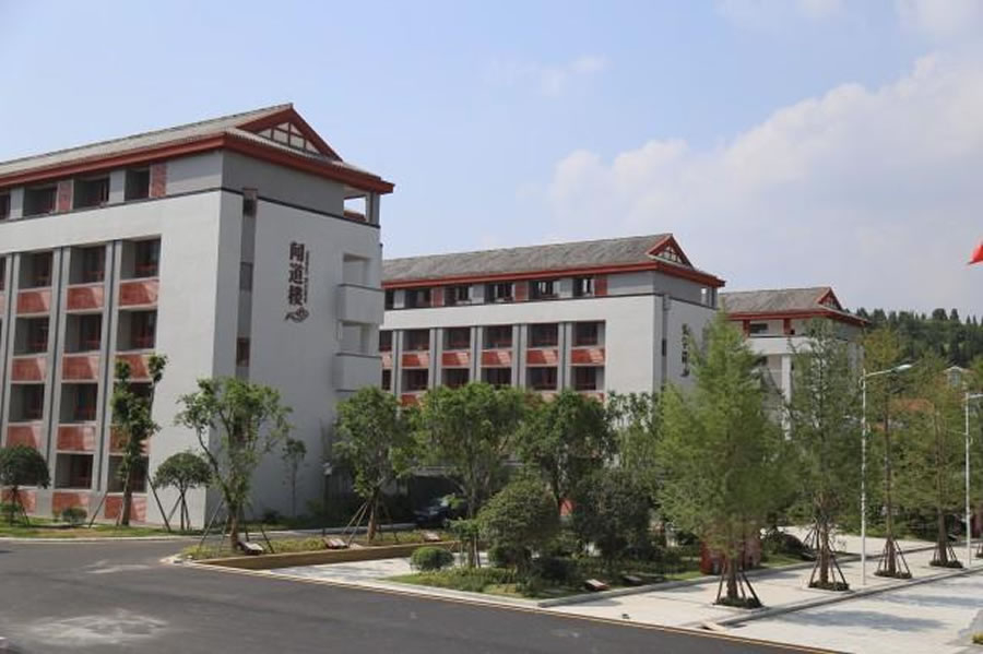 遂寧東辰榮興國(guó)際學(xué)校