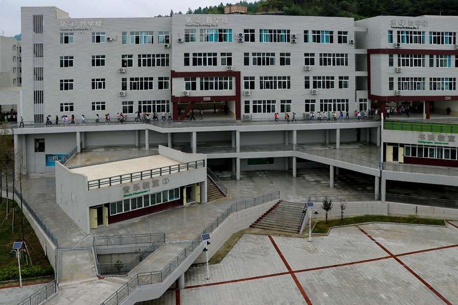 南部縣東辰國(guó)際學(xué)校