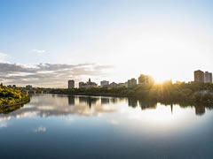 實(shí)景可鑒！一線江景大平層來了！